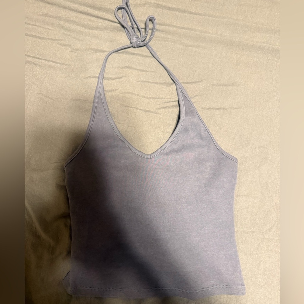 Gray halter neck cropped tank